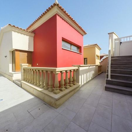 קלטה דה פוסטה Luxurious Villa With Amazing Sea View And Pool מראה חיצוני תמונה