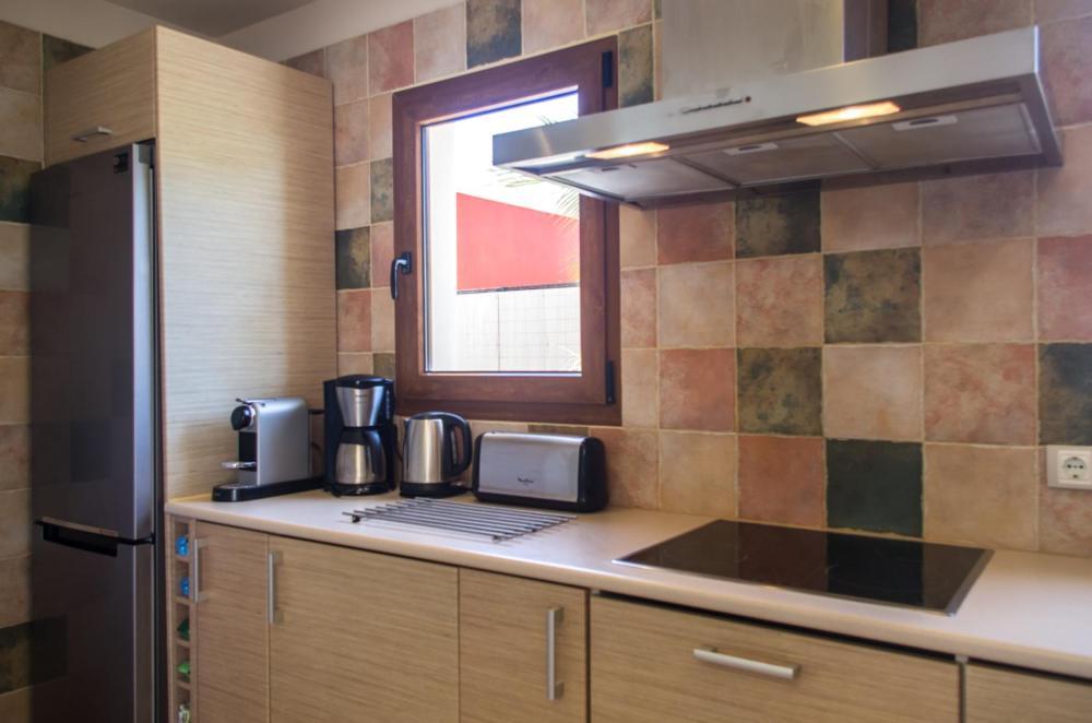 קלטה דה פוסטה Luxurious Villa With Amazing Sea View And Pool מראה חיצוני תמונה