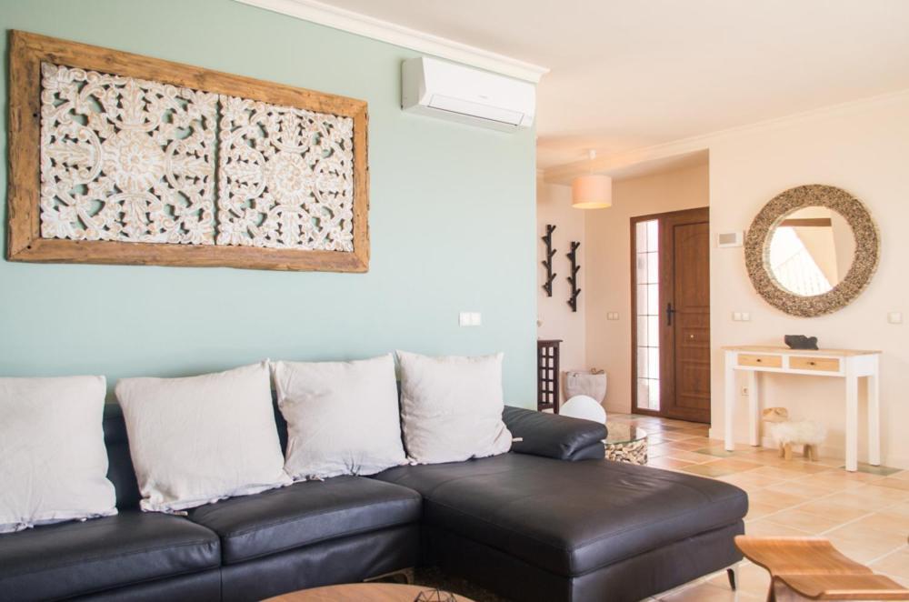 קלטה דה פוסטה Luxurious Villa With Amazing Sea View And Pool מראה חיצוני תמונה