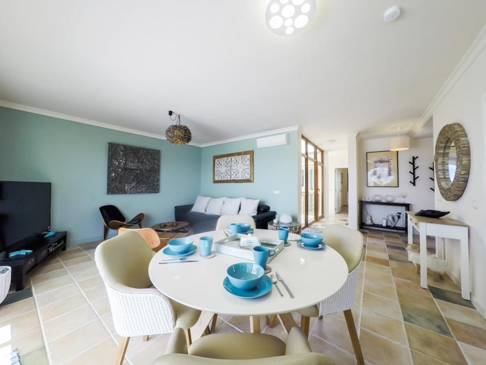 קלטה דה פוסטה Luxurious Villa With Amazing Sea View And Pool מראה חיצוני תמונה