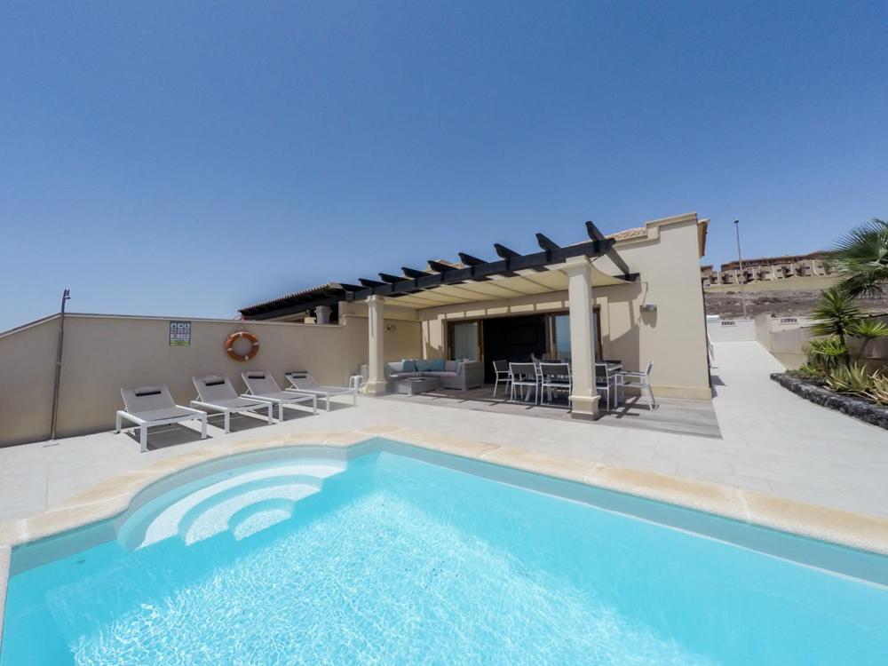 קלטה דה פוסטה Luxurious Villa With Amazing Sea View And Pool מראה חיצוני תמונה