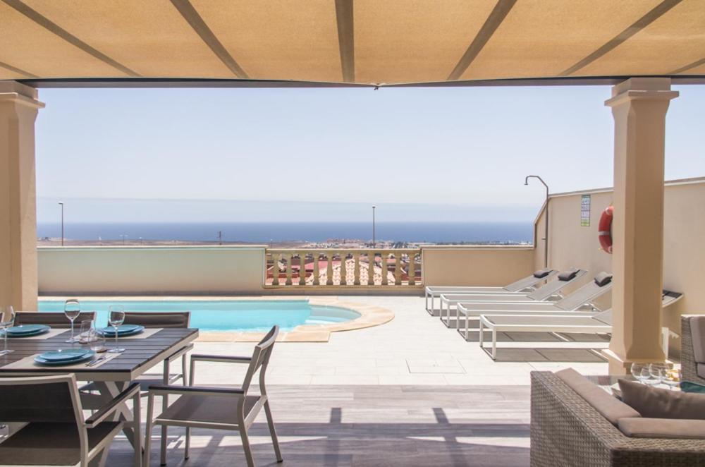 קלטה דה פוסטה Luxurious Villa With Amazing Sea View And Pool מראה חיצוני תמונה